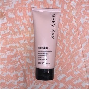 Mary Kay timewise Age-Fighting Moisturizer